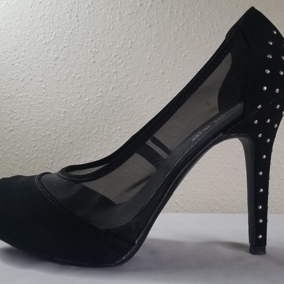 Heels - Picture 4 of 5